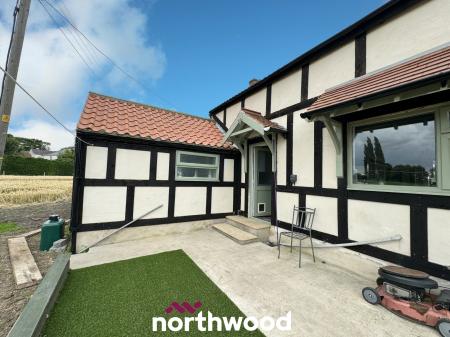 3 bedroom Detached house for sale in Swinefleet Road, Swinefleet, Goole, DN14