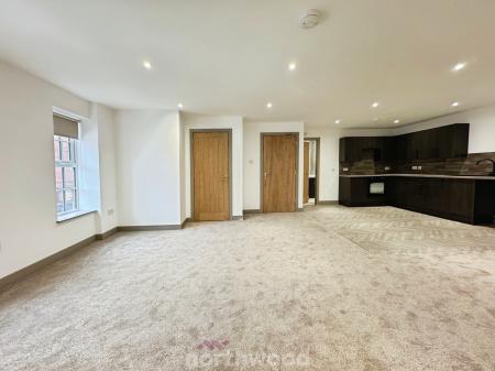 2 bedroom Flat to let in 24 Finkle Street, Thorne, Doncaster, DN8