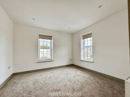 2 bedroom Flat to let in 24 Finkle Street, Thorne, Doncaster, DN8