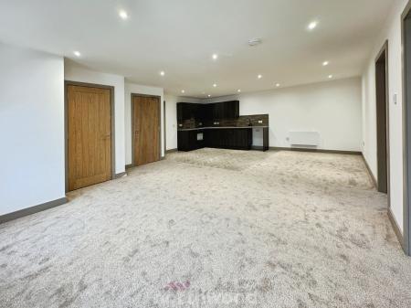 2 bedroom Flat to let in 24 Finkle Street, Thorne, Doncaster, DN8