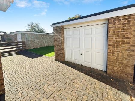 3 bedroom Bungalow for sale in Coppice Avenue, Hatfield, Doncaster, DN7