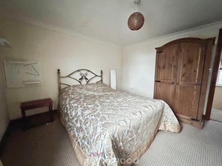 2 bedroom End of terrace house for sale in Cuckoo Park, Rawcliffe, Goole, DN14