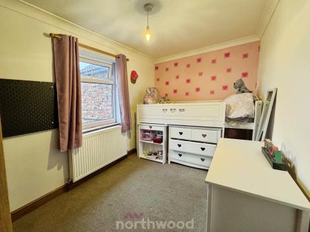 2 bedroom End of terrace house for sale in Cuckoo Park, Rawcliffe, Goole, DN14