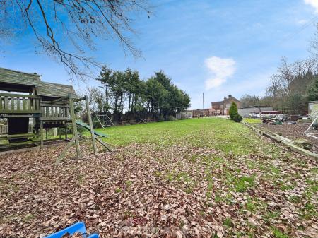 2 bedroom End of terrace house for sale in Cuckoo Park, Rawcliffe, Goole, DN14