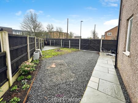 3 bedroom Semi-detached house for sale in Tennyson Avenue, Thorne, Doncaster, DN8