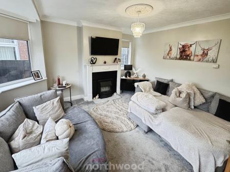 3 bedroom Semi-detached house for sale in Tennyson Avenue, Thorne, Doncaster, DN8