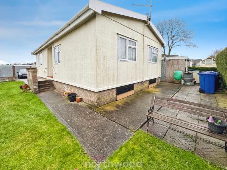 2 bedroom Park home for sale in Palm Grove Court, Thorne, Doncaster, DN8