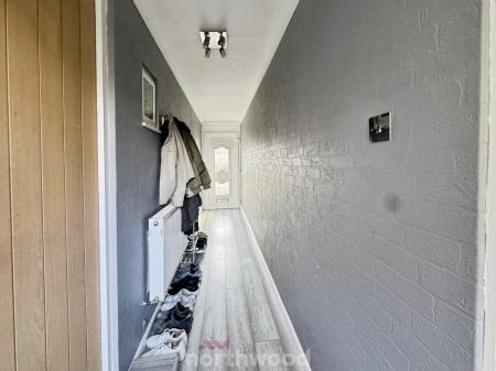 3 bedroom Semi-detached house for sale in Mansion Court Gardens, Thorne, Doncaster, DN8