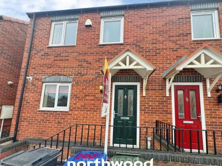 3 bedroom Semi-detached house to let in Church View Gardens, Moorends, Doncaster, DN8