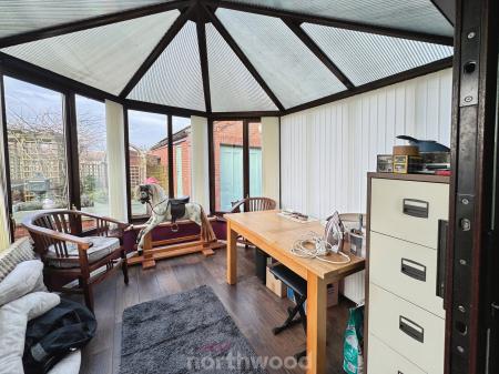 3 bedroom Detached bungalow for sale in Bloomhill Road, Thorne, Doncaster, DN8