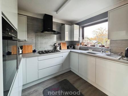 3 bedroom Detached bungalow for sale in Bloomhill Road, Thorne, Doncaster, DN8