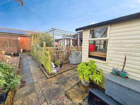 3 bedroom Detached bungalow for sale in Bloomhill Road, Thorne, Doncaster, DN8