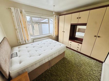 3 bedroom Semi-detached bungalow for sale in Park Crescent, Thorne, Doncaster, DN8