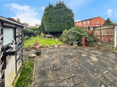 2 bedroom Semi-detached house for sale in Crookesbroom Lane, Hatfield, Doncaster, DN7