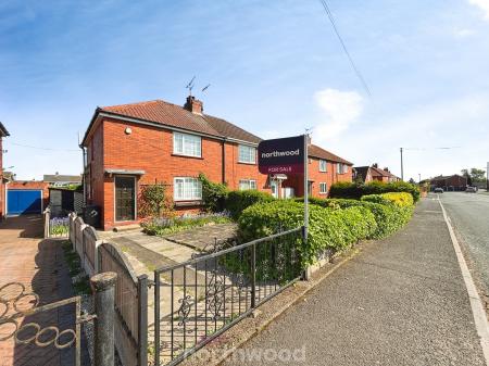2 bedroom Semi-detached house for sale in Crookesbroom Lane, Hatfield, Doncaster, DN7