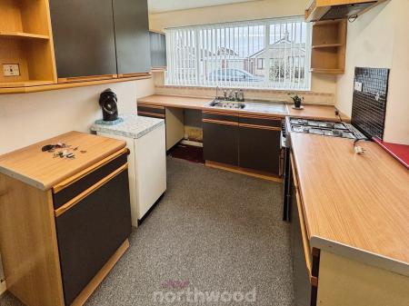 3 bedroom Detached bungalow for sale in Newfield Close, Moorends, Doncaster, DN8