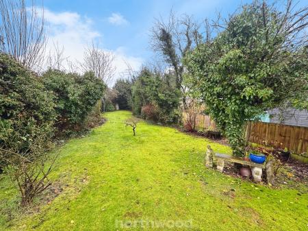 3 bedroom Semi-detached house to let in West Street, Thorne, Doncaster, DN8