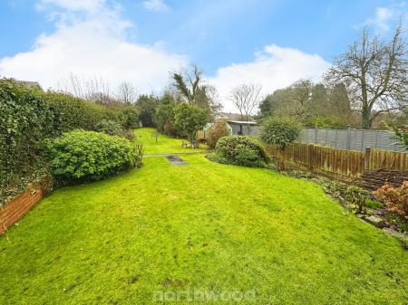 3 bedroom Semi-detached house to let in West Street, Thorne, Doncaster, DN8