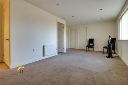 2 bedroom Flat to let in King Edward Road, Thorne, DN8