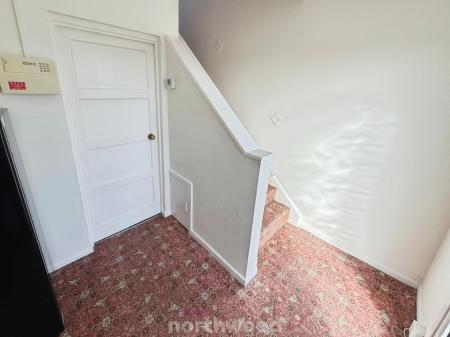 3 bedroom Semi-detached house for sale in Hawthorne Road, Thorne, Doncaster, DN8