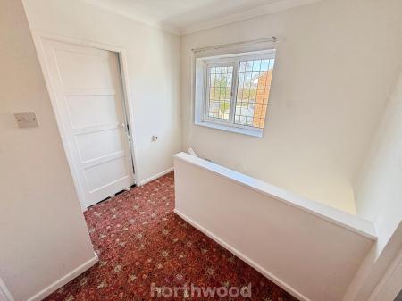 3 bedroom Semi-detached house for sale in Hawthorne Road, Thorne, Doncaster, DN8