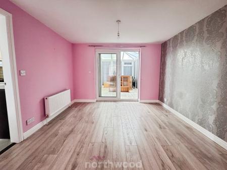 3 bedroom Detached house to let in Bloomhill Court, Moorends, Doncaster, DN8