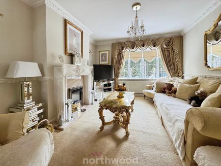 3 bedroom Semi-detached house for sale in Alexandra Street, Thorne, Doncaster, DN8