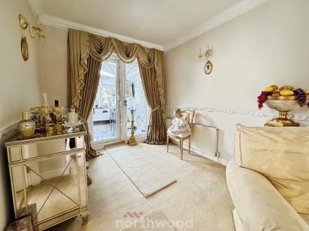 3 bedroom Semi-detached house for sale in Alexandra Street, Thorne, Doncaster, DN8