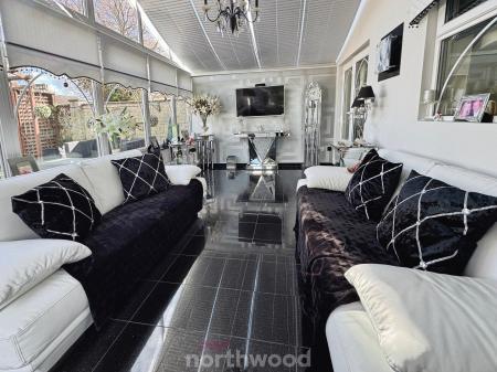 3 bedroom Semi-detached house for sale in Alexandra Street, Thorne, Doncaster, DN8