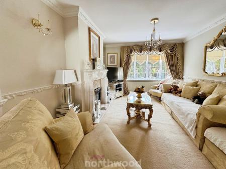 3 bedroom Semi-detached house for sale in Alexandra Street, Thorne, Doncaster, DN8