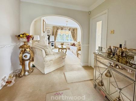 3 bedroom Semi-detached house for sale in Alexandra Street, Thorne, Doncaster, DN8