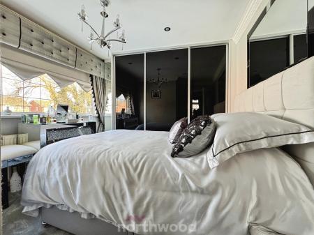 3 bedroom Semi-detached house for sale in Alexandra Street, Thorne, Doncaster, DN8