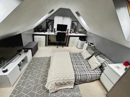 5 bedroom Detached bungalow for sale in King Edward Road, Thorne, DN8