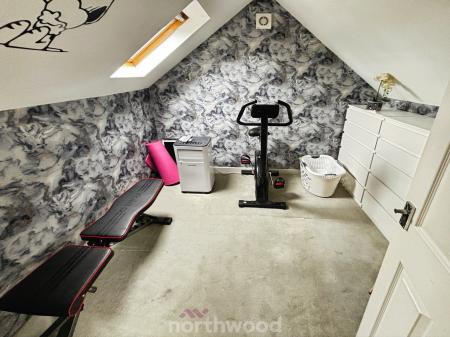 5 bedroom Detached bungalow for sale in King Edward Road, Thorne, DN8