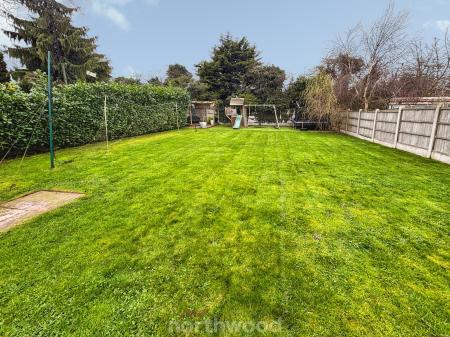 5 bedroom Detached bungalow for sale in King Edward Road, Thorne, DN8