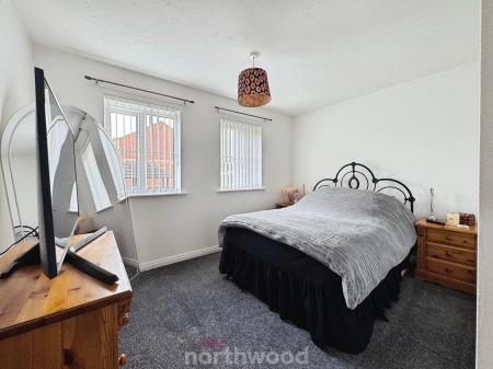 2 bedroom Flat for sale in Dunstan Drive, Thorne, Doncaster, DN8