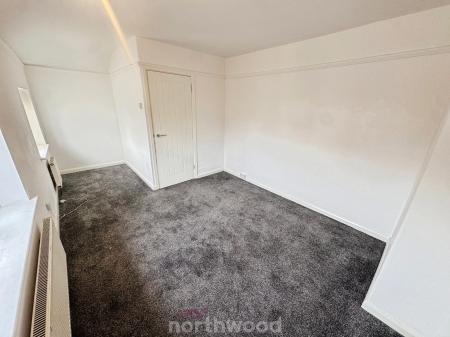 3 bedroom Semi-detached house for sale in The Fairway, Moorends, Doncaster, DN8