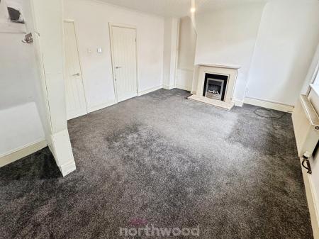 3 bedroom Semi-detached house for sale in The Fairway, Moorends, Doncaster, DN8