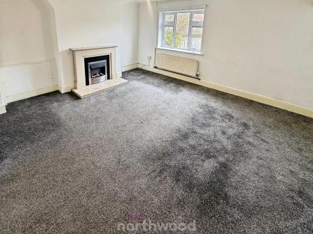 3 bedroom Semi-detached house for sale in The Fairway, Moorends, Doncaster, DN8