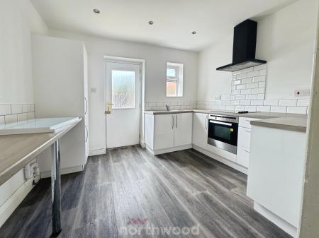 3 bedroom Semi-detached house for sale in The Fairway, Moorends, Doncaster, DN8