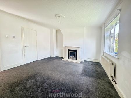 3 bedroom Semi-detached house for sale in The Fairway, Moorends, Doncaster, DN8