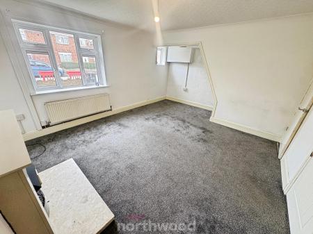 3 bedroom Semi-detached house for sale in The Fairway, Moorends, Doncaster, DN8