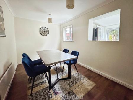 3 bedroom Semi-detached house to let in High Hazel Road, Moorends, Doncaster, DN8