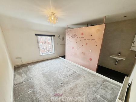 4 bedroom Terraced House for sale in Hennessey Court, Thorne, Doncaster, DN8