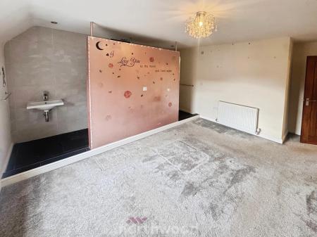 4 bedroom Terraced House for sale in Hennessey Court, Thorne, Doncaster, DN8