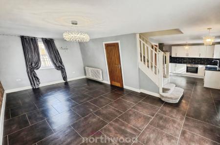 4 bedroom Terraced House for sale in Hennessey Court, Thorne, Doncaster, DN8
