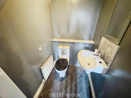 4 bedroom Terraced House for sale in Hennessey Court, Thorne, Doncaster, DN8