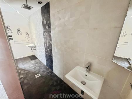 4 bedroom Terraced House for sale in Hennessey Court, Thorne, Doncaster, DN8