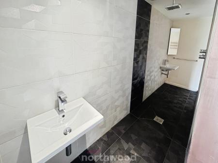 4 bedroom Terraced House for sale in Hennessey Court, Thorne, Doncaster, DN8