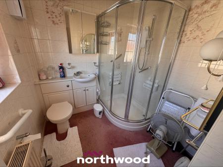 3 bedroom Detached house to let in Dirty Lane, Fishlake, Doncaster, DN7